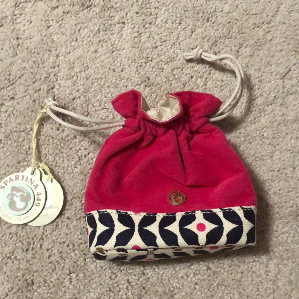 Spartina pouch